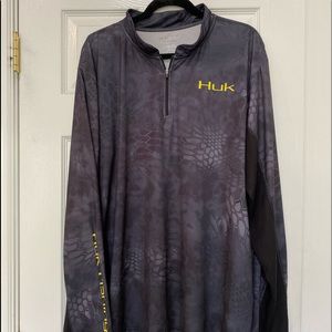 Huk Men’s lightweight fishing shirt, size XXL